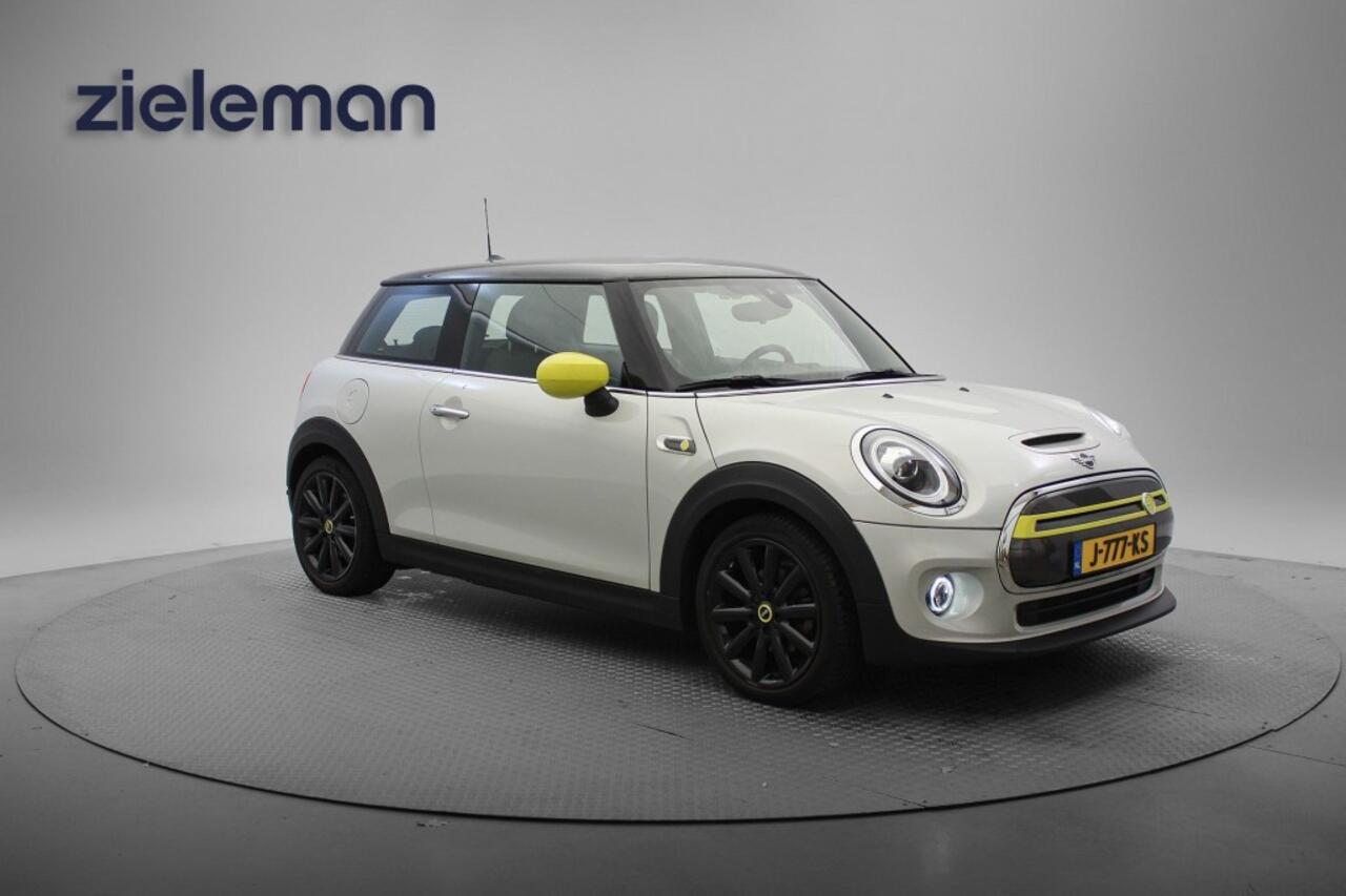 Mini MINI Essential 33 kWh - Carplay, Navi, Half Leer, Camera, Stoelverw.