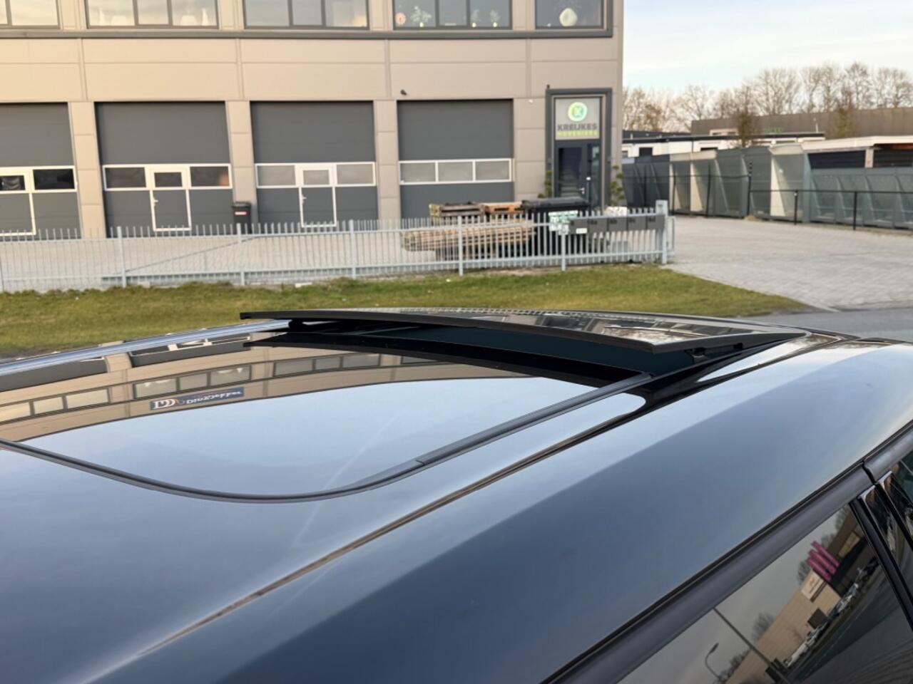 Mini MINI 1.5 COOPER CHILI/ PANORAMA / NAVI / LEER