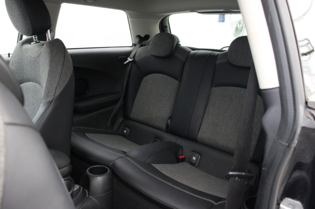 Mini MINI Business Edition 33 kWh - Carplay, Navi, Cruise, Half Leer, SOH 98%