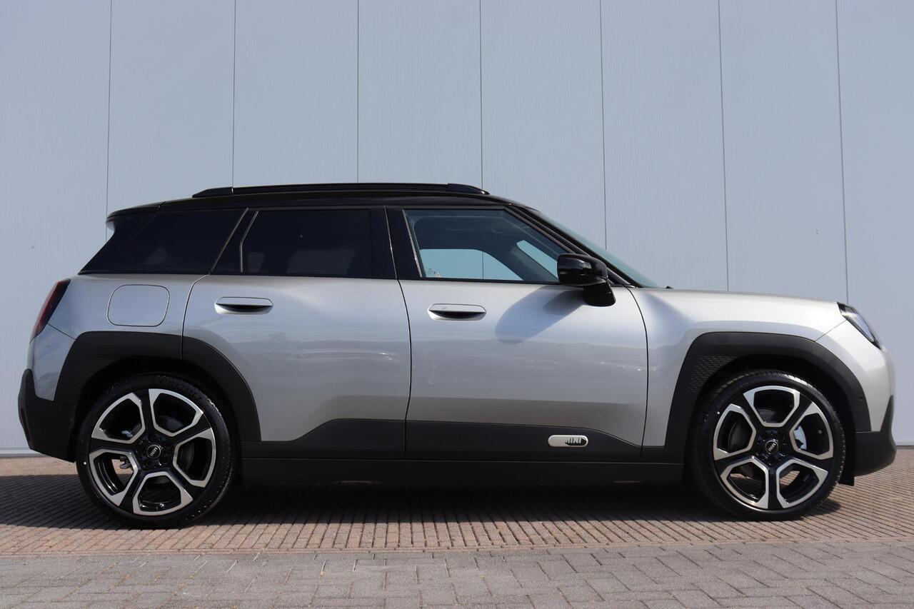 Mini MINI Aceman E | Favoured M Stuurwiel verwarming/ Comfort Access/ panoramadak/ Head-Up Display/ Stoelverwarming