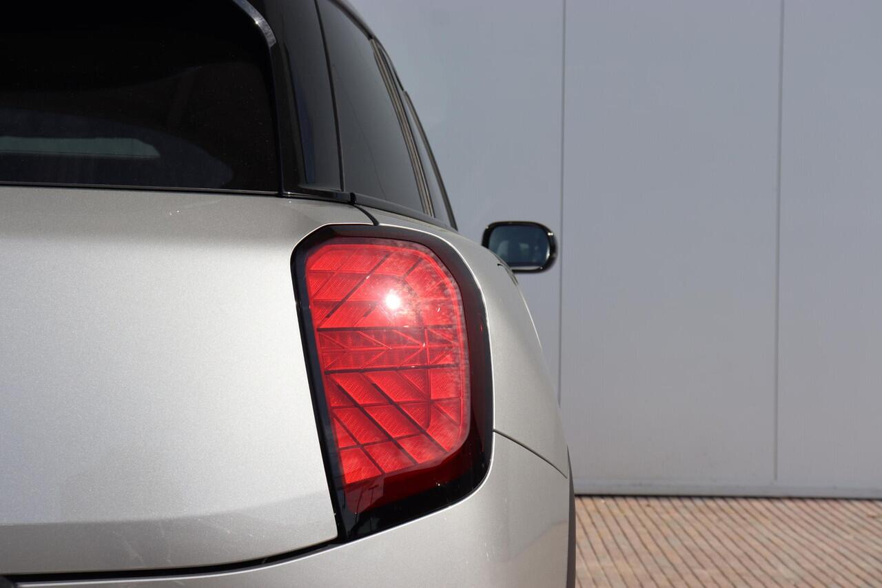 Mini MINI Aceman E | Favoured M Stuurwiel verwarming/ Comfort Access/ panoramadak/ Head-Up Display/ Stoelverwarming