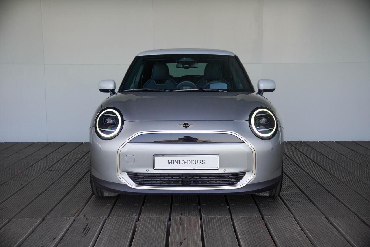 Mini MINI 3-deurs E | Favoured Tim + Package M