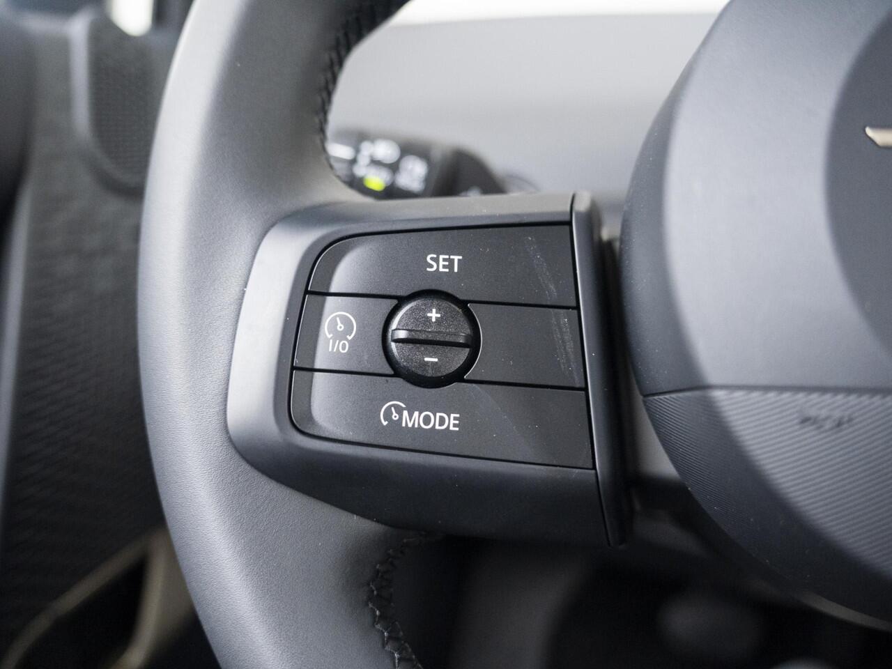 Mini MINI 3-deurs E Essential + 17" U-Spoke grey + LED-koplampen