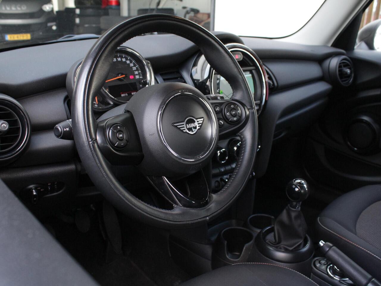 Mini ONE 1.5 One Pepper | Navi | Clima | Park sens | Lm-Velgen