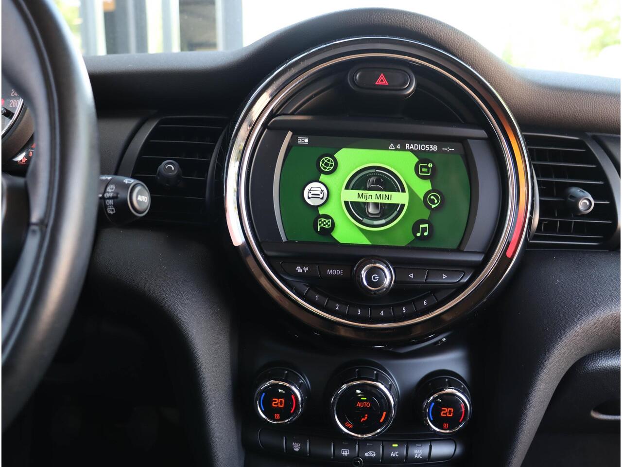 Mini ONE Mini 1.5 First Salt | Carplay | Navigatie | Cruise Control