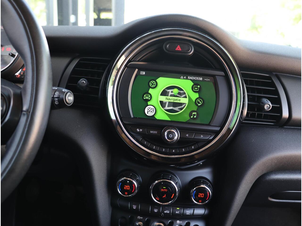 Mini ONE Mini 1.5 First Salt | Carplay | Navigatie | Cruise Control