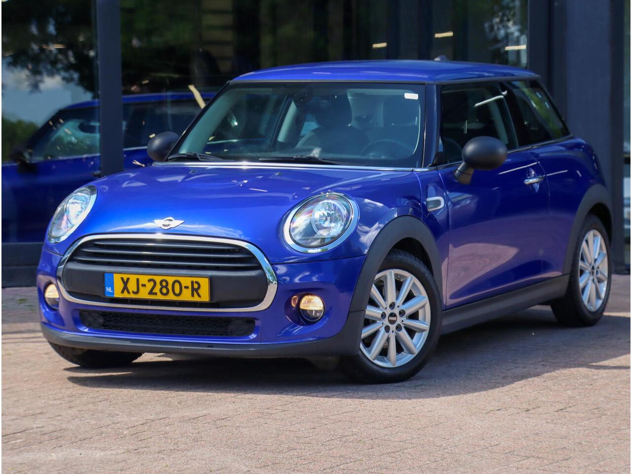 Mini ONE Mini 1.5 First Salt | Carplay | Navigatie | Cruise Control