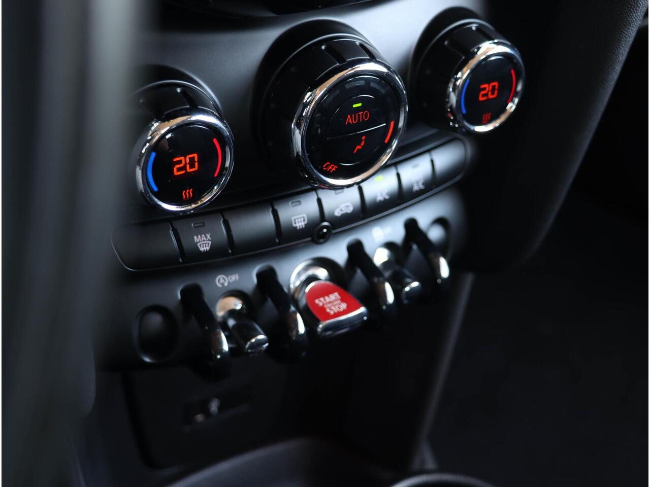 Mini ONE Mini 1.5 First Salt | Carplay | Navigatie | Cruise Control