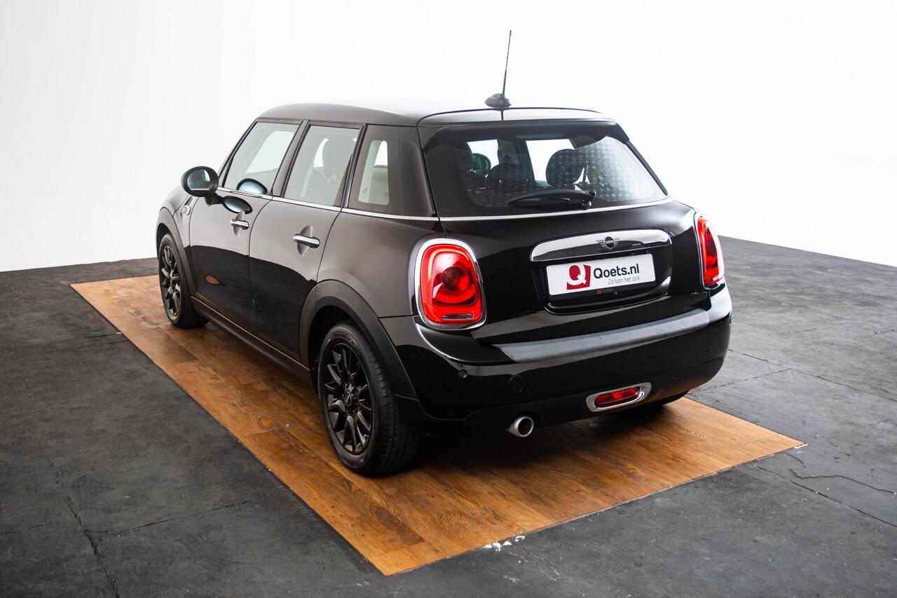 Mini ONE Mini 1.5 Salt - cruise control - Regen- en lichtsensor - Binnenlichtpakket - PDC achter - Chrome Line exterieur - MINI Navigatiesysteem - Middenarmsteun voor -