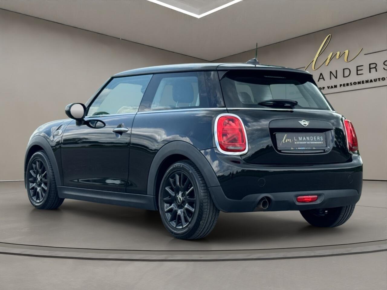 Mini ONE 1.5 Business Edition 2021 ZWART | Leder | Benzine | Climate Cont