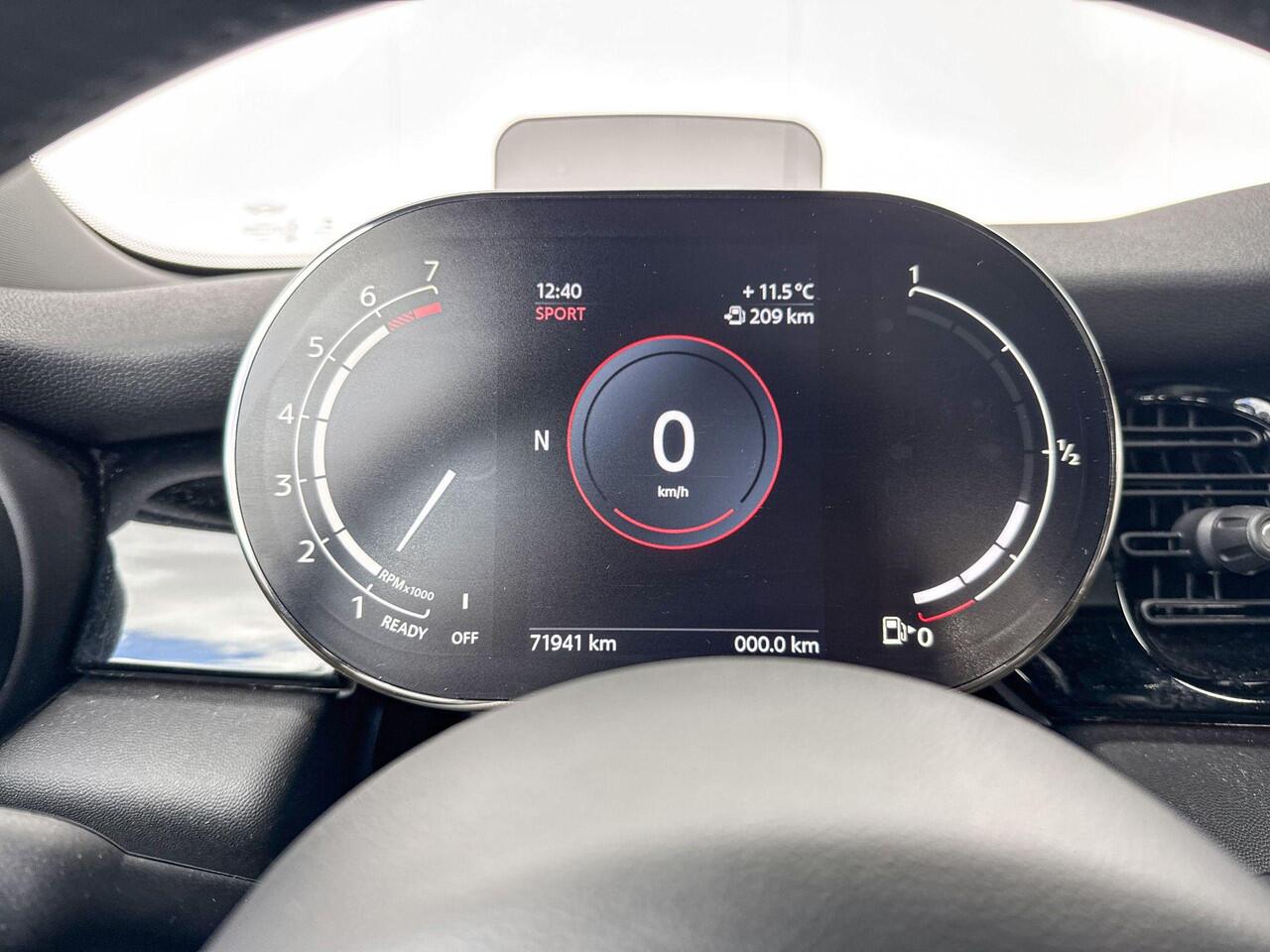 Mini ONE 3-deurs Business Edition | Panoramadak | 16 inch