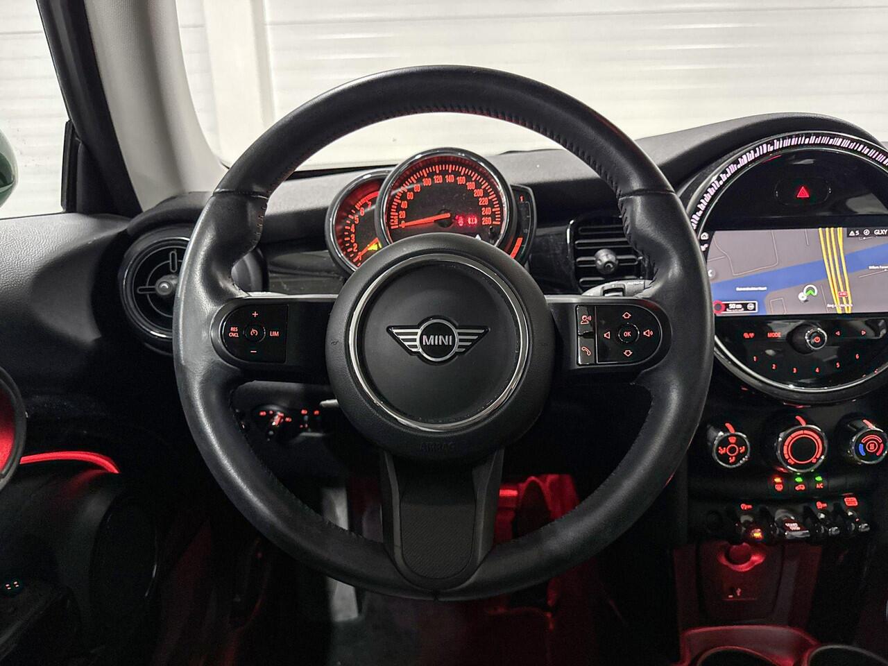 Mini ONE 3-deurs Business Edition | Navigatiesysteem | Apple Carplay | Park Distance Control