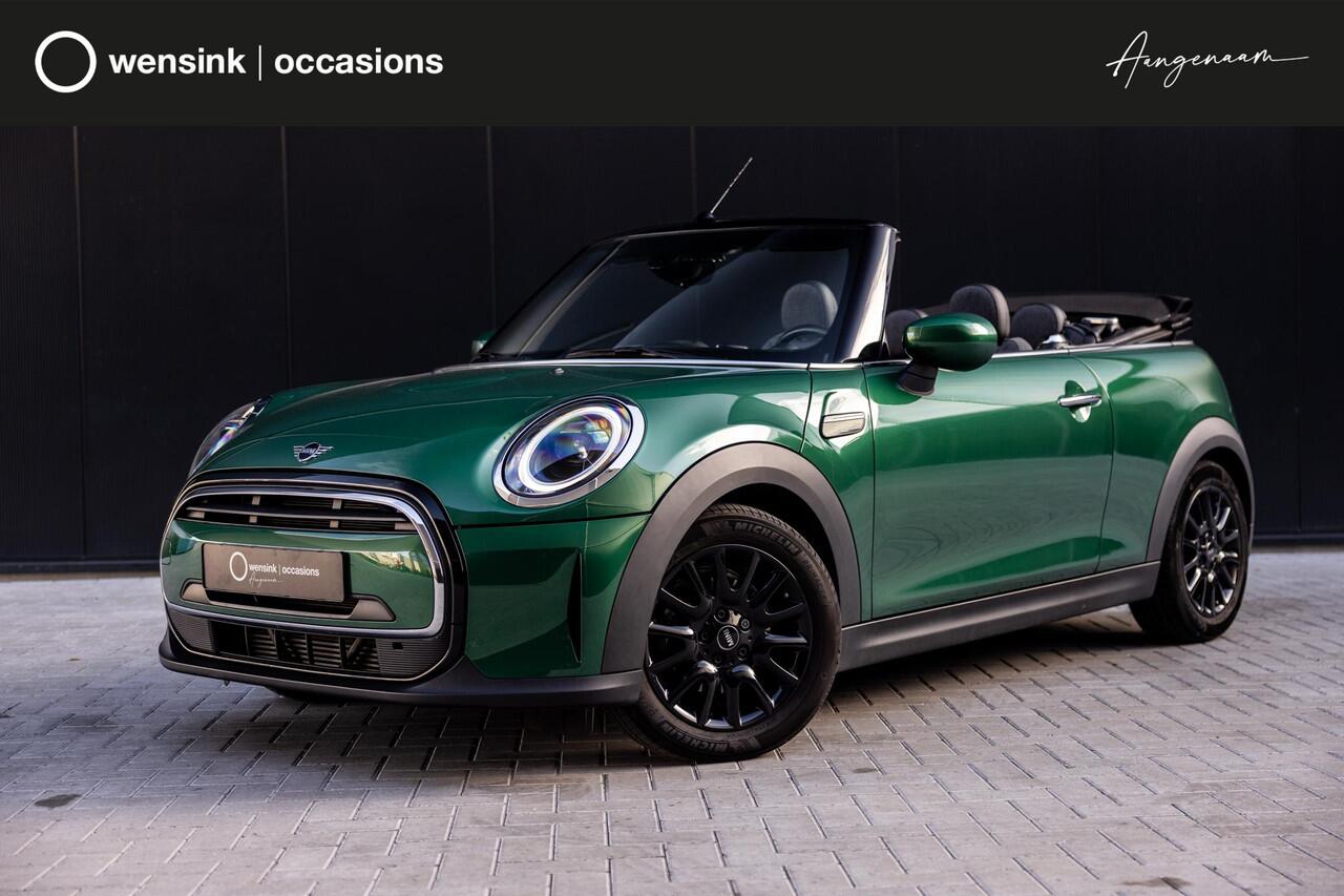 Mini ONE Mini Cabrio 1.5 Classic | LED | DAB | Mini Visueel Boost | Sportstoelen | Zicht-Pakket | Connected Navigation | PDC |