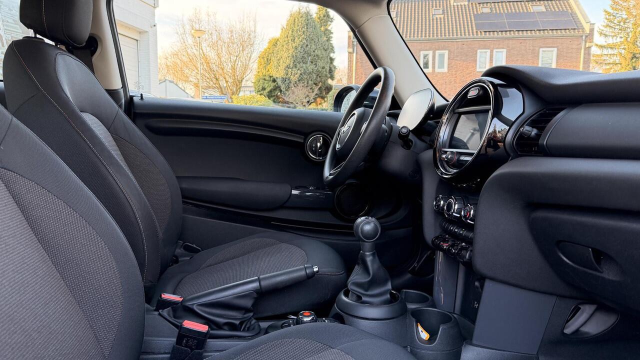 Mini ONE Mini 1.5 Pepper | Eerste eigenaar | LED | Volledig MINI onderhouden |