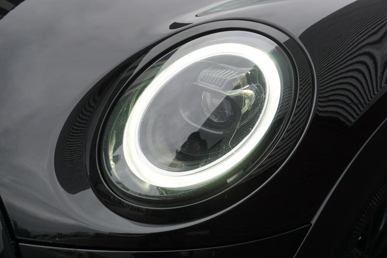 Mini ONE Mini 1.5 Essential LED/GR. NAVI/1e EIGENAAR.