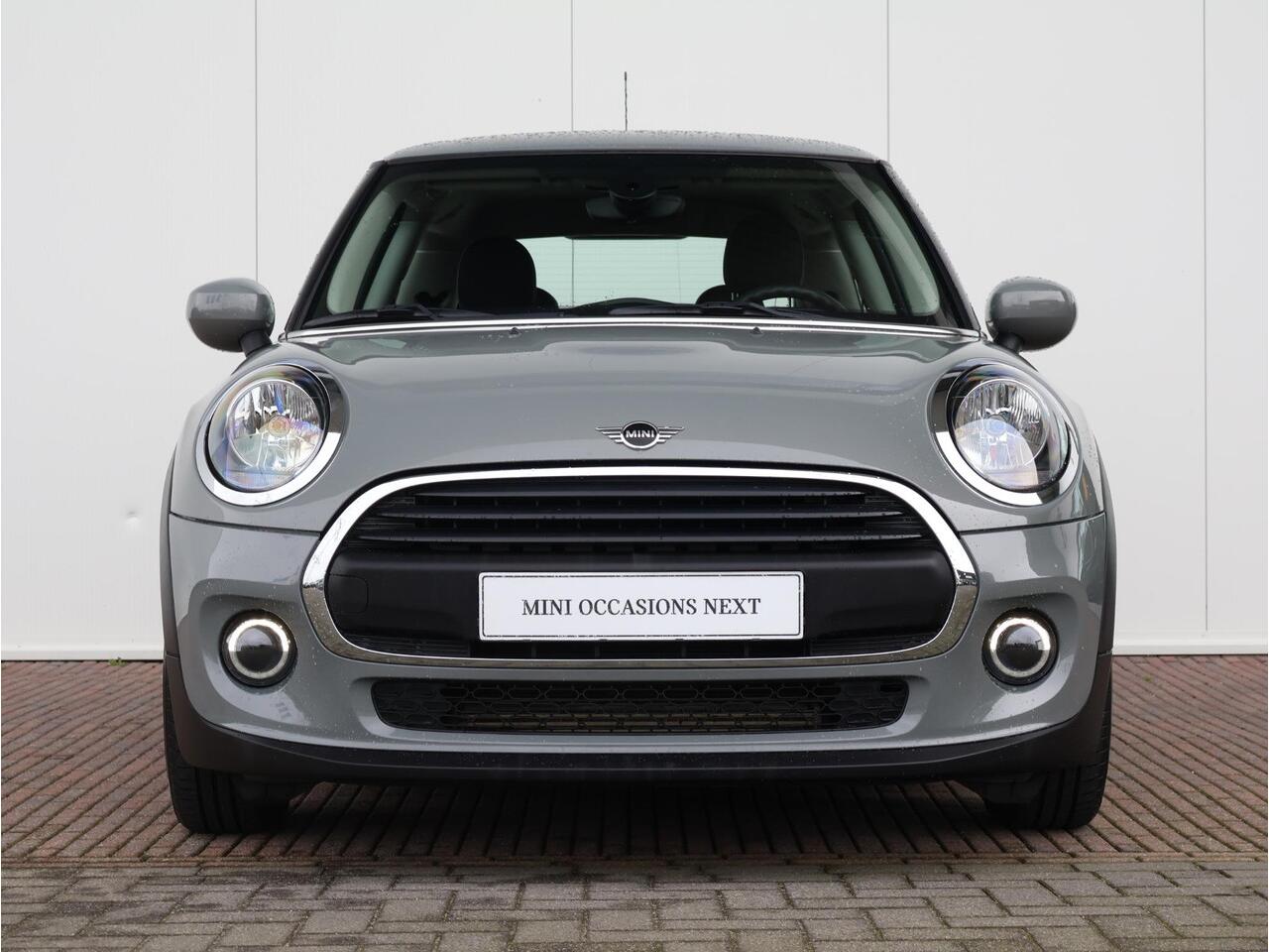 Mini ONE mini 1.5 First Salt / Airco / Multifunctioneel instrumentenpaneel / Regen- en lichtsensor / 15'' LM / Lentevoordeel