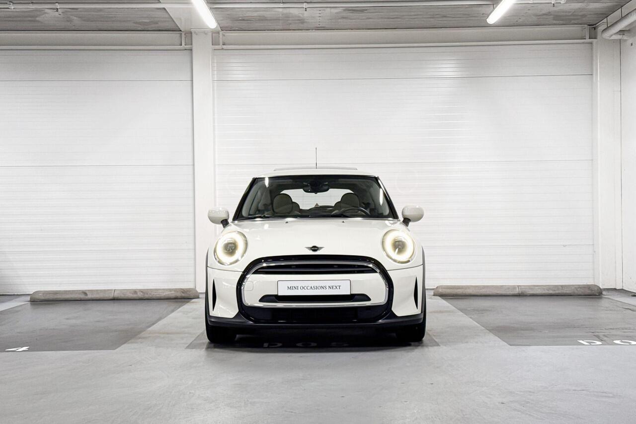 Mini ONE 3-Deurs | Classic Uitvoering | Glazen panoramadak | 16" Victory Spoke zwart | Parkeersensoren achter