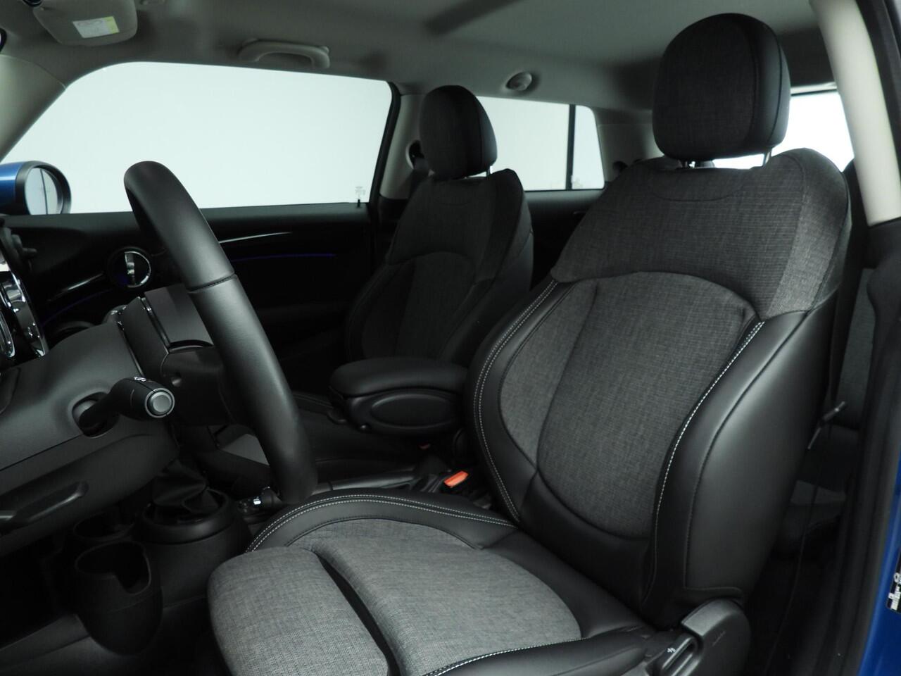 Mini ONE 3-deurs Sportstoelen / Climate / Cruise / LED / PDC / ISOFIX / Alu wielen black