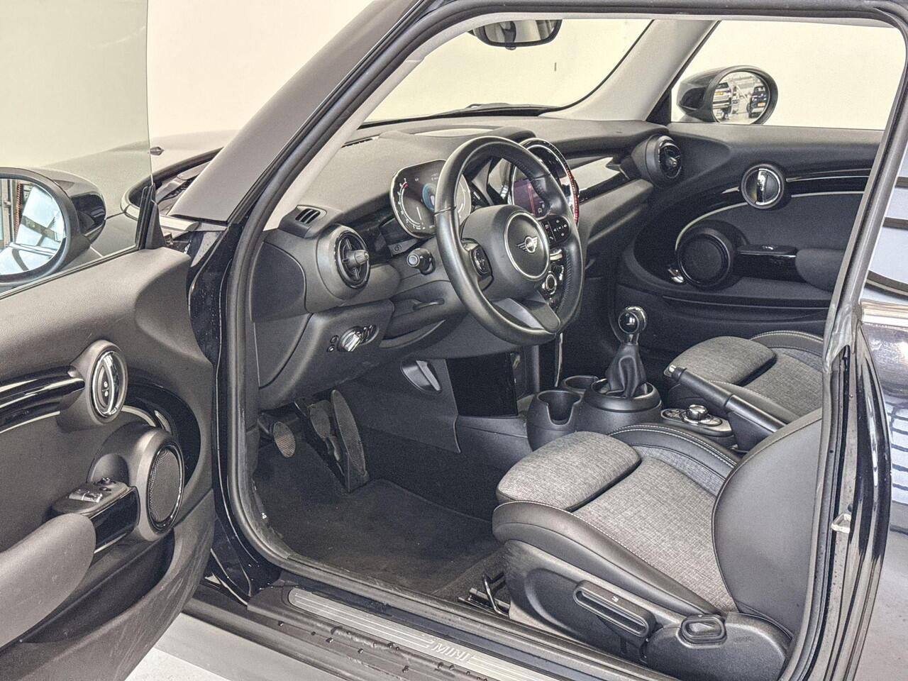 Mini ONE 3-deurs Business Edition Classic Uitvoering