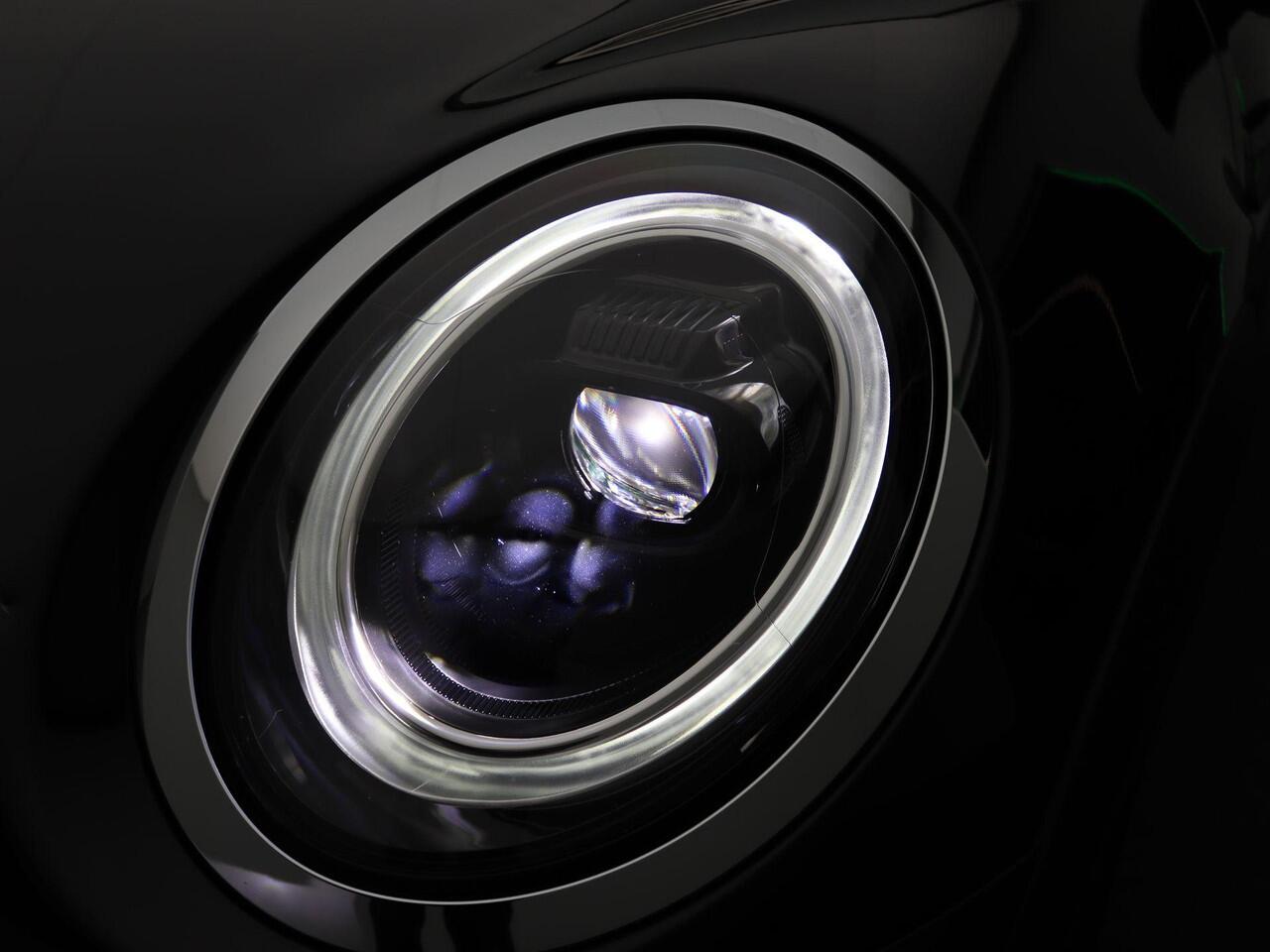 Mini ONE 3-deurs Business Edition + Classic + Connected Navigation Pakket + Sportstoelen + LED + 16''