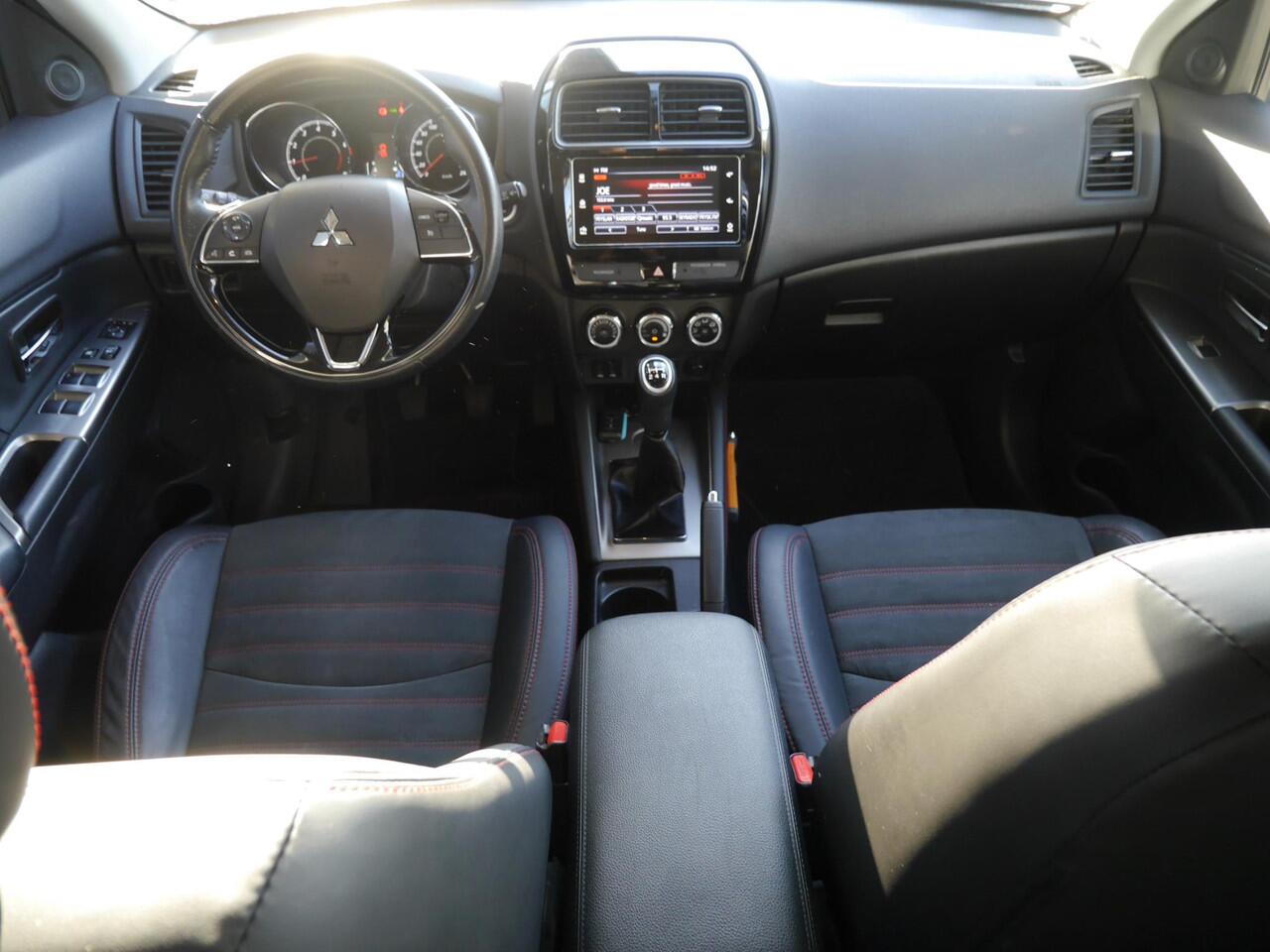 Mitsubishi ASX 1.6 Cleartec Connect Pro+ | Trekhaak | Camera | Xenon verlichting | Keyless entry & start | Bluetooth | Lichtmetalen velgen