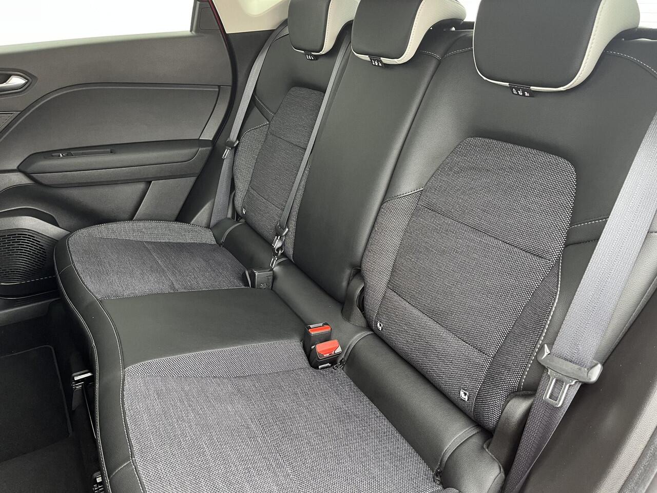 Mitsubishi ASX 1.3 DI-T First Edition /Apple Carplay/Android Auto/ electronic climate controle / dodehoek detectie / voorstoelen verwarmd /