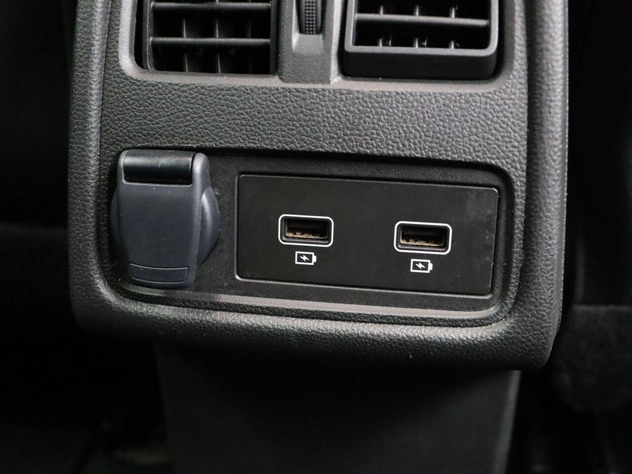 Mitsubishi ASX 1.6 PHEV AT Intense+ | Stoel en stuurverwarming | Achteruitrij camera | Adaptieve Cruise Control |