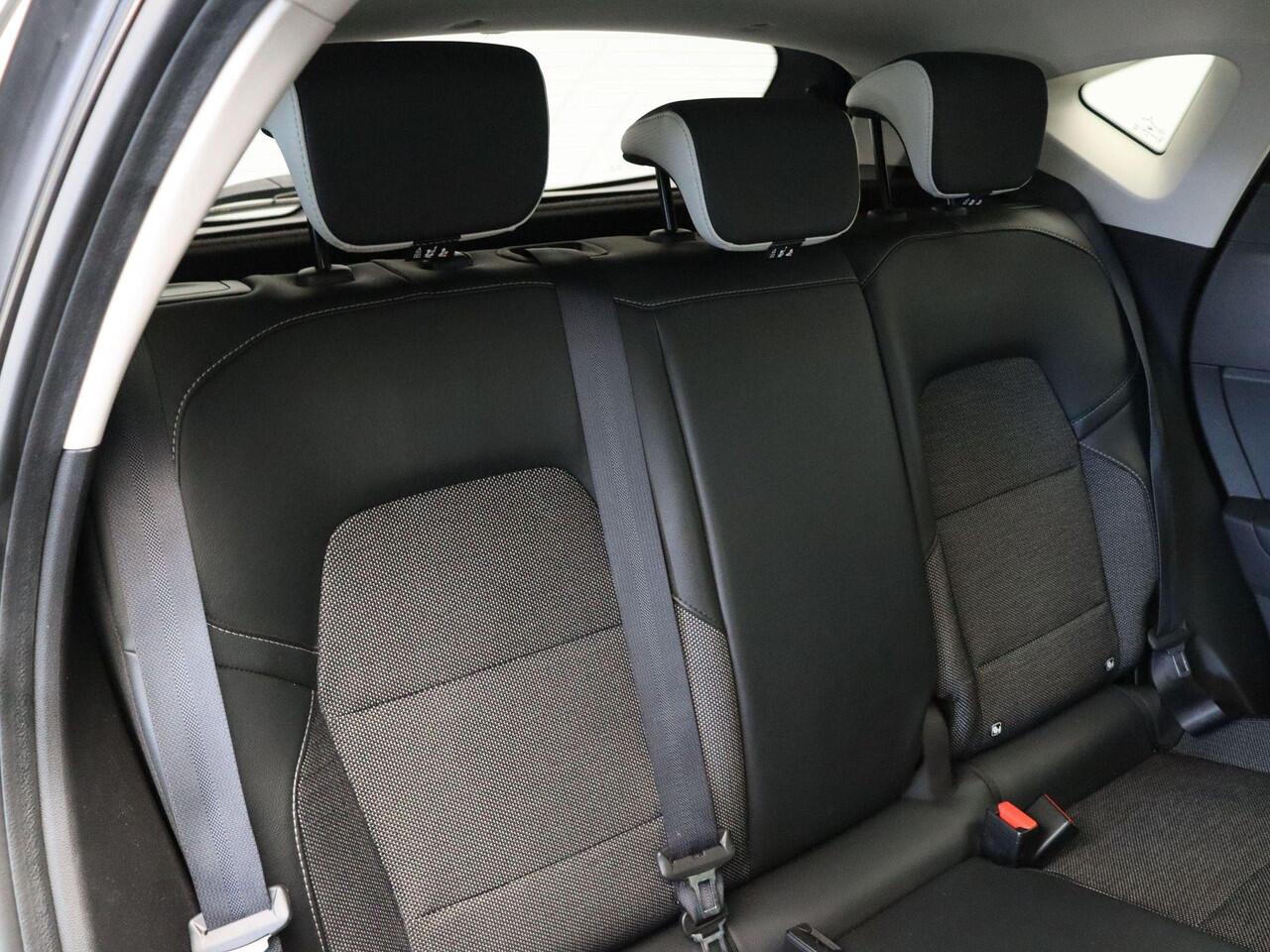 Mitsubishi ASX 1.6 PHEV AT Intense+ | Stoel en stuurverwarming | Achteruitrij camera | Adaptieve Cruise Control |