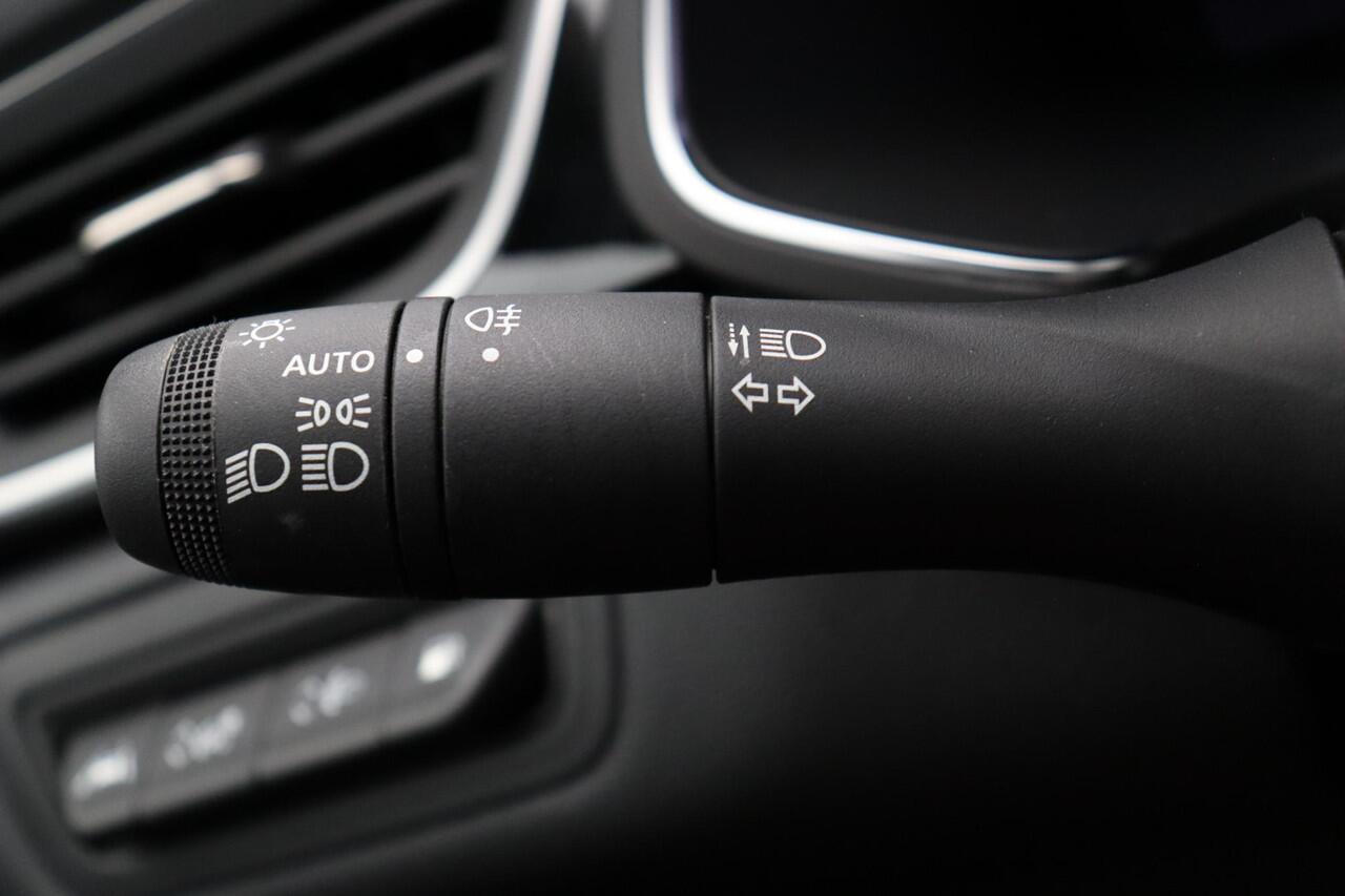 Mitsubishi ASX 1.6 PHEV AT Intense+ | Stuur en stoel verwarming | Navigatie | Half lederen bekleding | Dodehoek detectie | Achteruitrijcamera |