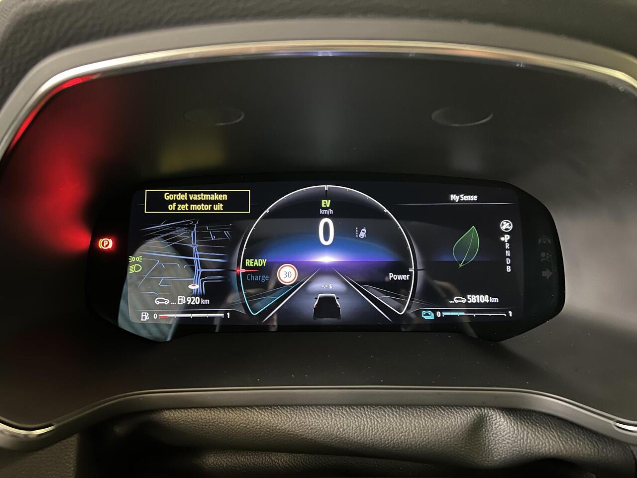 Mitsubishi ASX 1.6 HEV AT First Edition | Navigatie | Parkeersensoren | Cruise Control Adaptief |