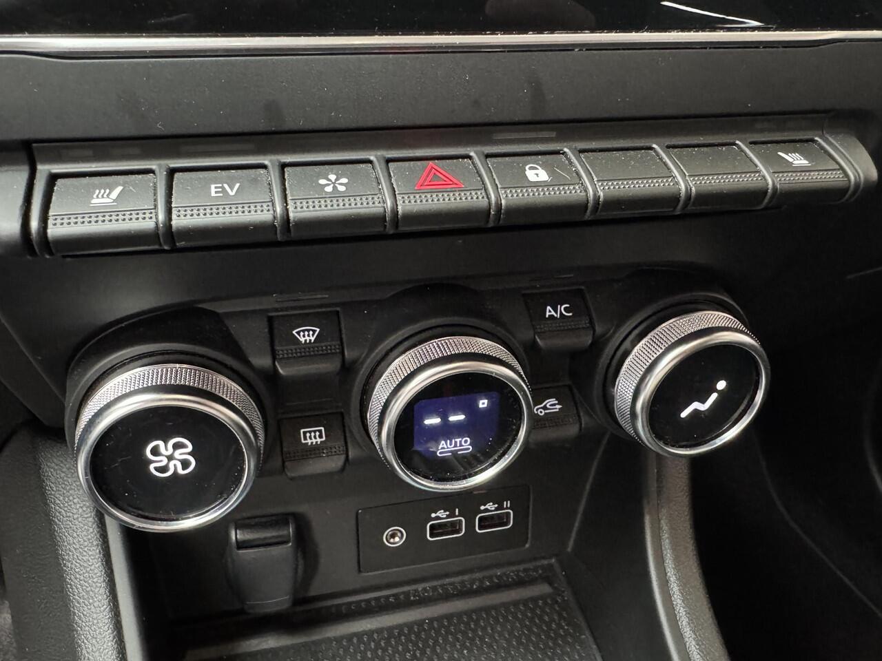 Mitsubishi ASX 1.6 HEV AT First Edition | Adaptieve cruise control | PDC + Achteruitrijcamera | Navigatie |