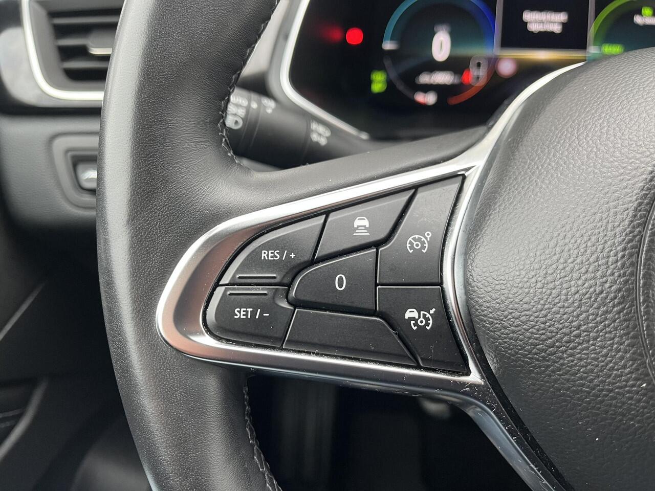 Mitsubishi ASX 1.6 PHEV AT Instyle / Apple Carplay/Android Auto / Lichtmetalen velgen 18"/ Voorstoelen verwarmd /