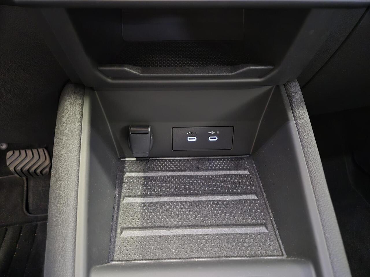 Mitsubishi ASX 1.6 HEV AT First Edition | 360º Camera | Navigatie | Cruise Control Adaptief |