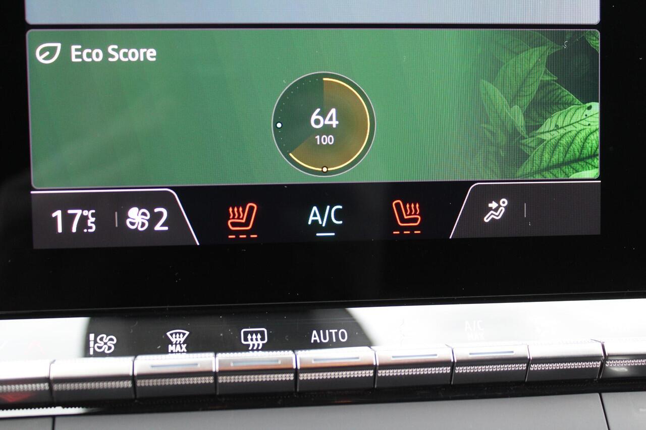 Mitsubishi ASX 1.8 HEV AT Intense / ¤2.000,- Registratiebonus / ¤31.490,- Rijklaarprijs / Nieuw Uit Voorraad Leverbaar / 8 Jaar Fabrieksgarantie /