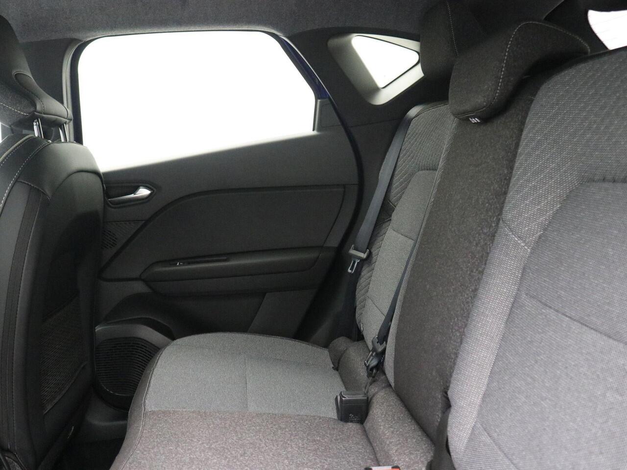 Mitsubishi ASX 1.8 HEV AT Intense+ / ¤ 2.000,- Voordeel op de Nieuwprijs / Prijs is Rijklaar / Direct Leverbaar / 8 Jaar Fabrieksgarantie /