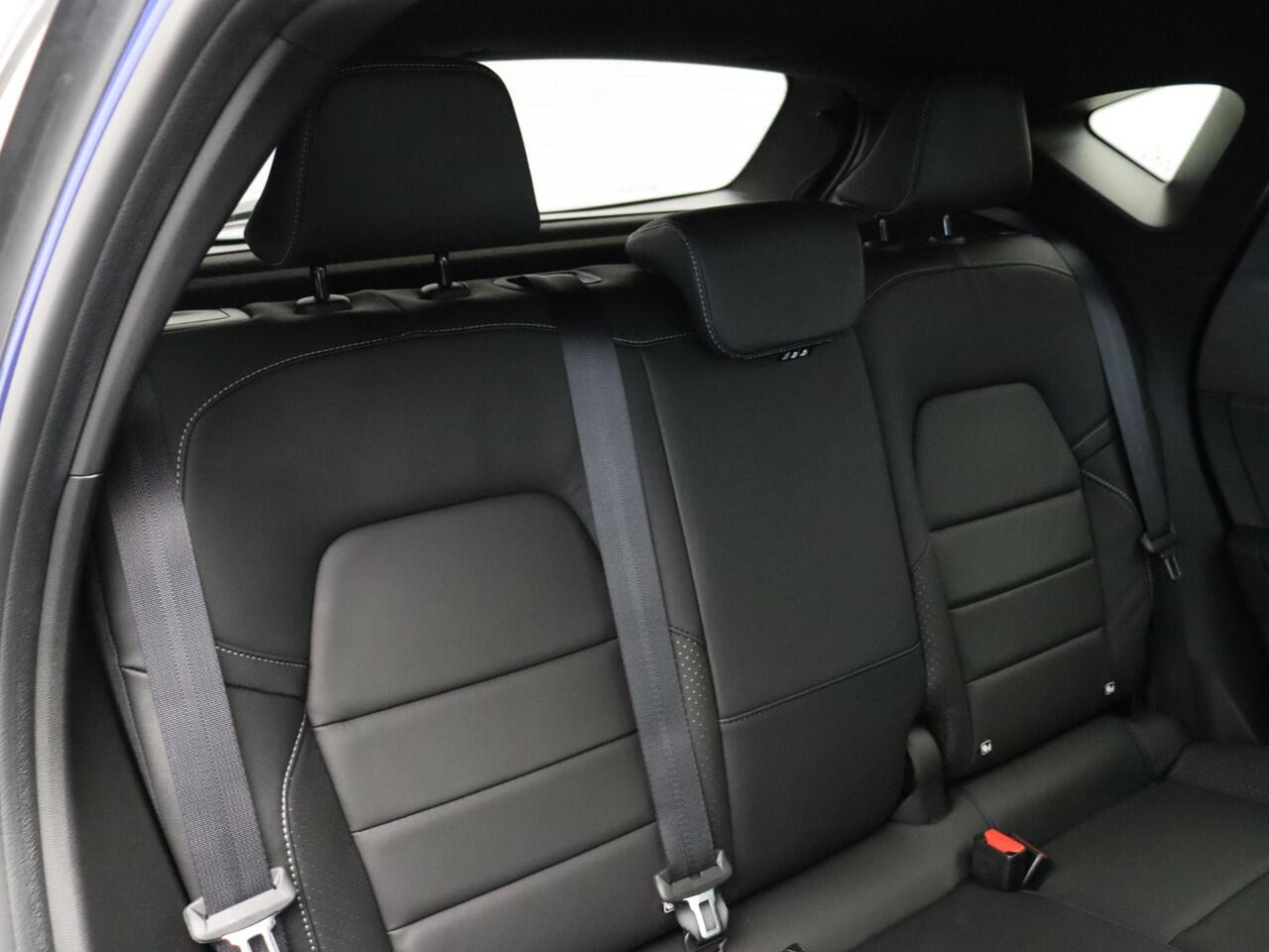 Mitsubishi ASX 1.6 HEV 145pk AT Instyle | Harmon kardon | Schuif- kanteldak | Lederen bekleding |