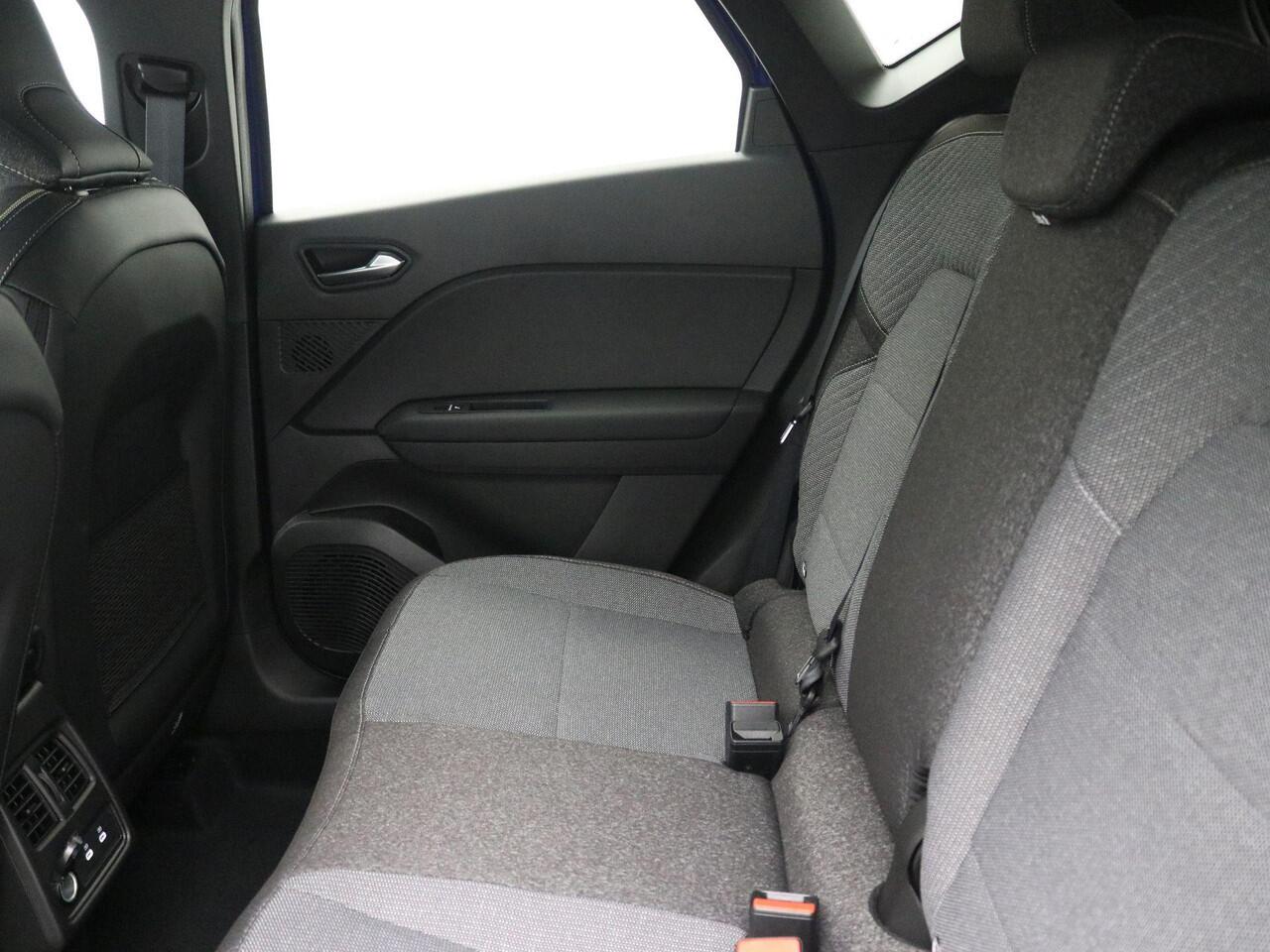 Mitsubishi ASX 1.8 HEV AT Intense+ / ¤ 3.000,- Voordeel op de Nieuwprijs / Prijs is Rijklaar / Direct Leverbaar / 8 Jaar Fabrieksgarantie /