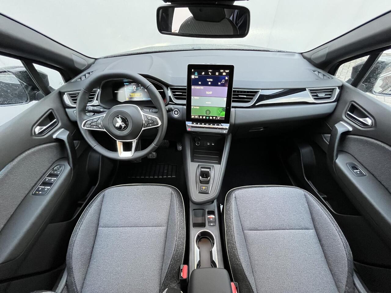 Mitsubishi ASX 1.8 HEV AT Intense+ / ¤3.000,- Voordeel Op de Nieuwprijs / NIEUW uit voorraad leverbaar! / Achteruitrijcamera / Navigatie via Apple Carplay & Android Auto / Stuur- en Stoelverwarming / Keyless Entry & Start / Adaptieve Cruise Control / Climate Control / V