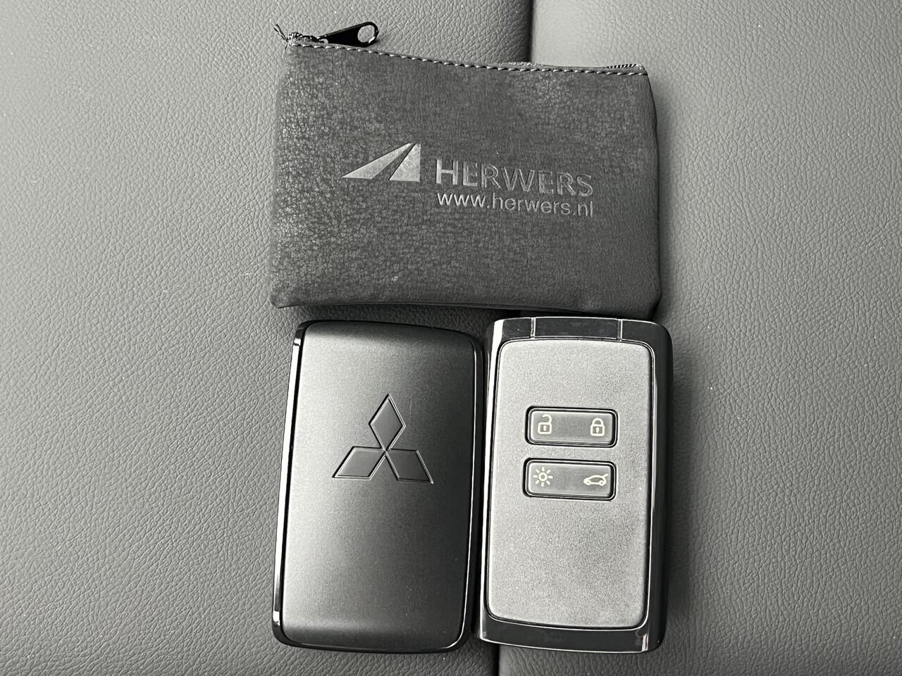 Mitsubishi ASX 1.8 HEV AT Instyle / ¤3.000,- Voordeel Op de Nieuwprijs / Elektrisch Glazen- Schuif- en Kanteldak / Google Assistent / Stuurwiel- en Stoelverwarming voor / Adaptieve Cruise Control / Verwarmde Voorruit / Climate Control / Keyless Entry & Start / Elektrisc