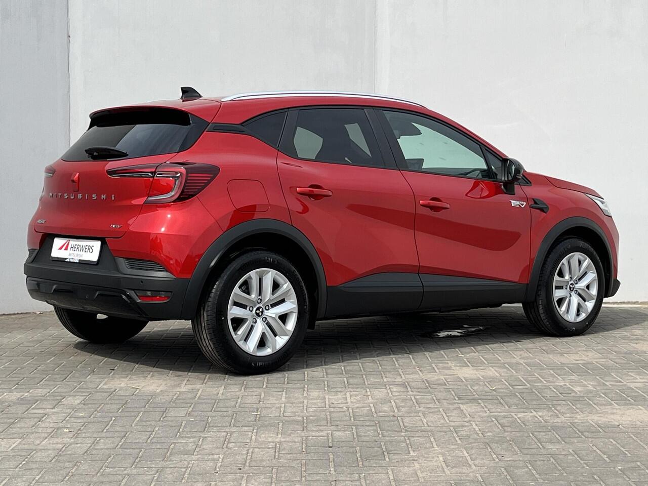 Mitsubishi ASX 1.8 HEV AT Intense Automaat / ¤3000,- Voordeel Op de Nieuwprijs / NIEUW uit voorraad leverbaar! / Achteruitrijcamera / Navigatie via Apple Carplay & Android Auto / Keyless Entry & Start / Verwarmde Voorstoelen / Cruise- en Climate Control / Parkeersensore