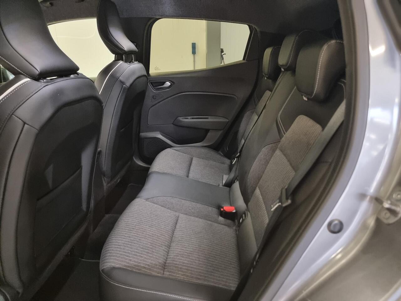 Mitsubishi COLT 1.6 HEV Instyle | 360º Camera | Navigatie | Adaptive Cruise Control | Dodehoek Assistent |