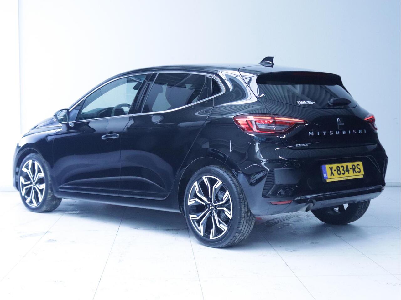 Mitsubishi COLT 1.6 HEV First Edition Clima/Navi/Stoelverwarming