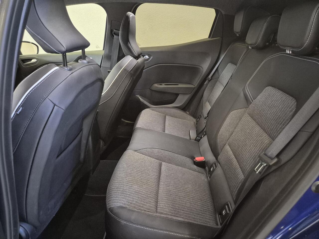 Mitsubishi COLT 1.0T MT First Edition | Navigatie | Achteruitrijcamera | Stoelvewarming |