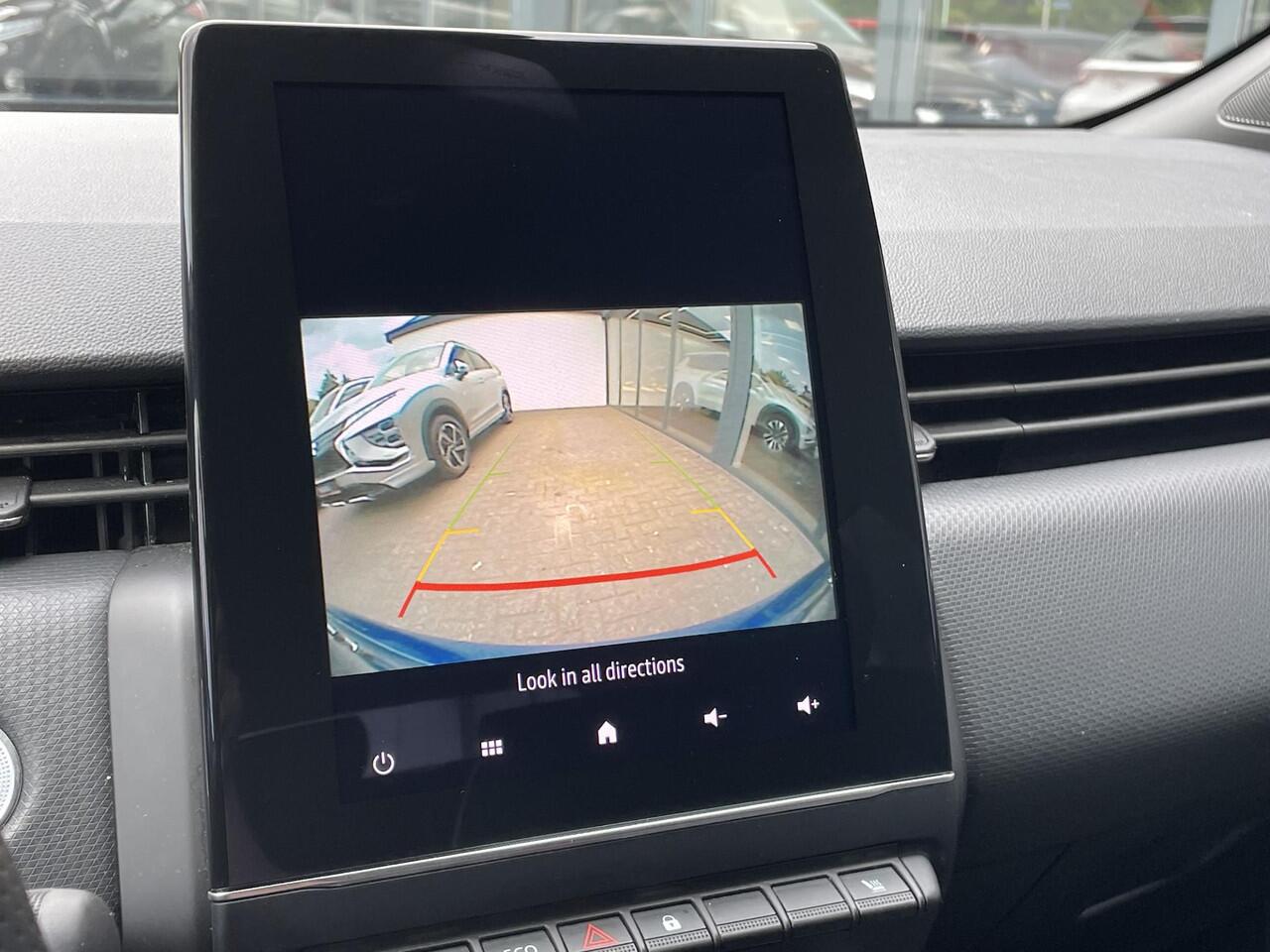 Mitsubishi COLT 1.6 HEV First Edition