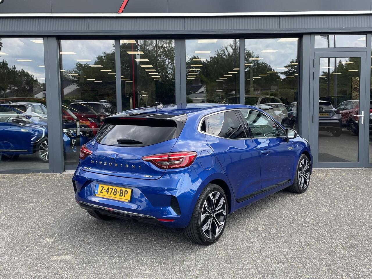 Mitsubishi COLT 1.6 HEV First Edition