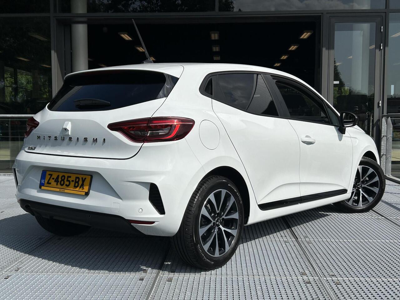 Mitsubishi COLT 1.0T MT Intense | Navigatie via Carplay/Android | Achteruitrijcamera |