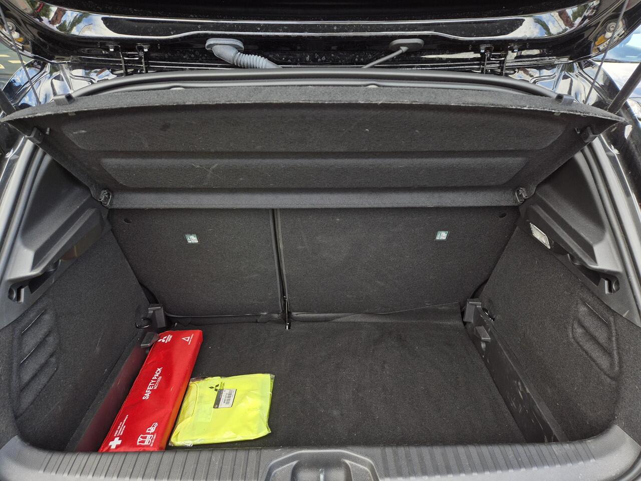 Mitsubishi COLT 1.0T MT Intense | 8 Jaar Fabrieksgarantie | Achteruitrijcamera | Parkeersensoren V+A | Apple CarPlay / Android Auto