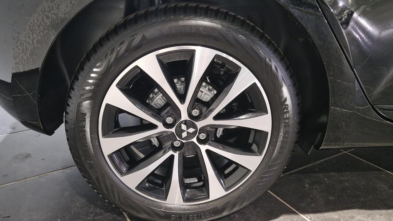 Mitsubishi COLT 1.0T Intense Apple carplay/ Android auto | All weather banden | Achteruitrijcamera |