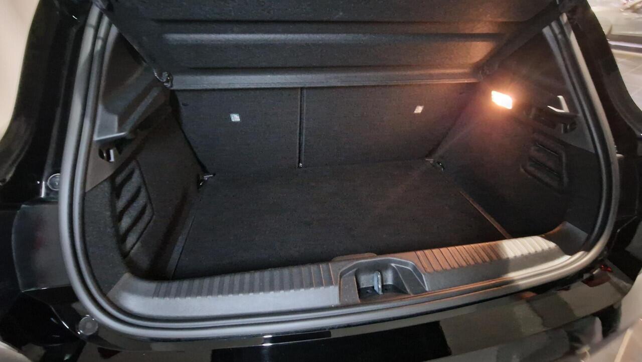 Mitsubishi COLT 1.0T Intense Apple carplay/ Android auto | All weather banden | Achteruitrijcamera |