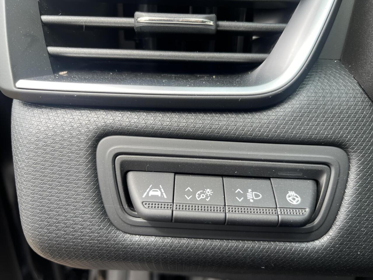 Mitsubishi COLT 1.0T MT First Edition Registratie korting